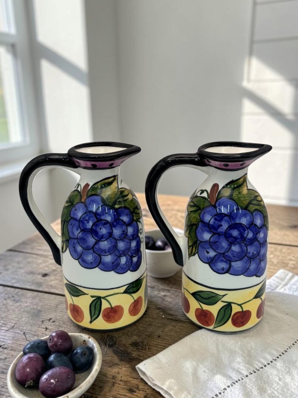 ACK Trading Los Angeles Hand Painted Ceramic Cruets Set of 2-Grape Fruit Design
